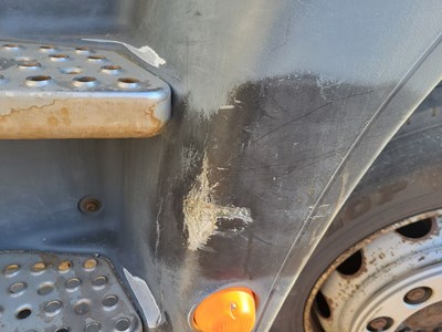 Los 12 - LKW mit Heckladekran