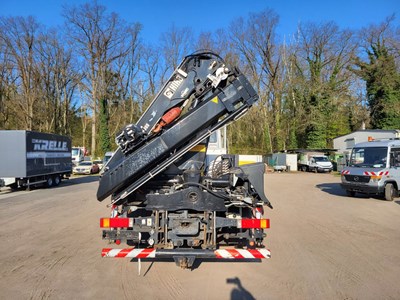 Los 12 - LKW mit Heckladekran