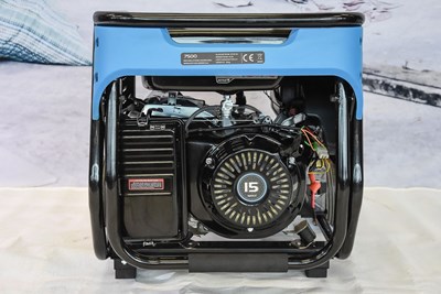 Los 6 - Benzingenerator