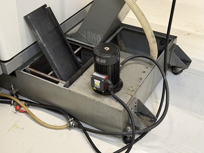 Los 5711 - CNC-Vertikal-Bearbeitungszentrum