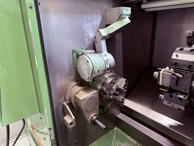 Los 7002 - CNC-Drehmaschine