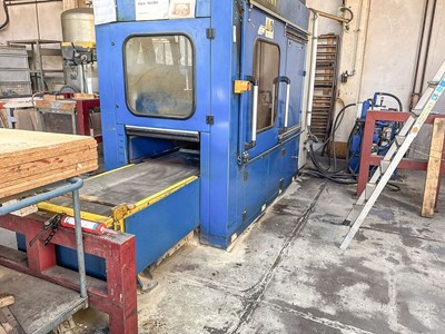 Los 84 - Vollautomatische HotBox-Kernschießmaschine
