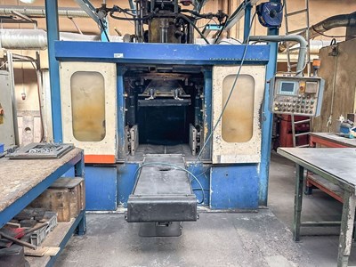 Los 138 - Kernschießmaschine DOMINIC SPC 30