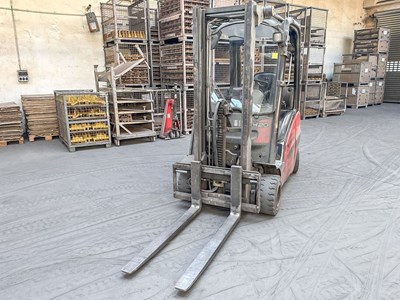Los 153 - Treibgas-Frontgabelstapler Linde H20T