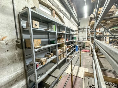 Los 289 - Metallsteckregal, ohne Inhalt