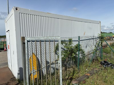 Los 6 - Container im Paket